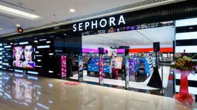 Sephora закрывает свои магазины в России